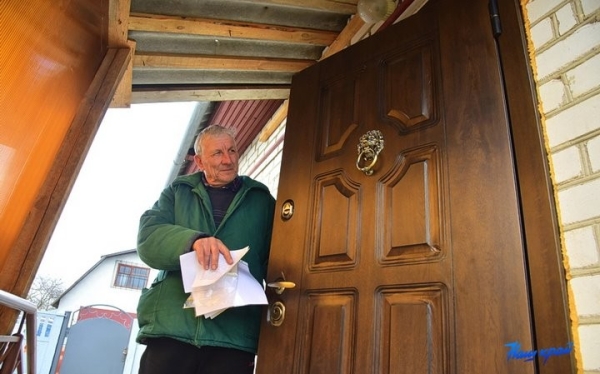 Пенсионеры из Барановичей: «Заплатили большие деньги, а теперь дверь хоть выкинь» Пенсионеры из Барановичей: «Заплатили большие деньги, а теперь дверь хоть выкинь»