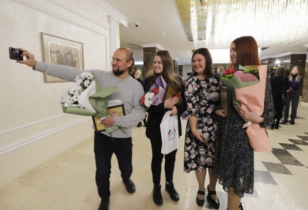 В Минске наградили победителей конкурса молодых литераторов Союзного государства «Мост Дружбы» В Минске наградили победителей конкурса молодых литераторов Союзного государства «Мост Дружбы»