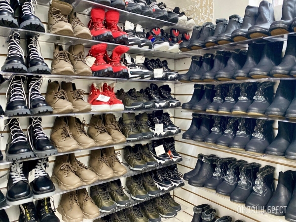 Магазины «Мегаполис» в Бресте объявляют о большом пополнении товара и скидке на теплую одежду и обувь Магазины «Мегаполис» в Бресте объявляют о большом пополнении товара и скидке на теплую одежду и обувь