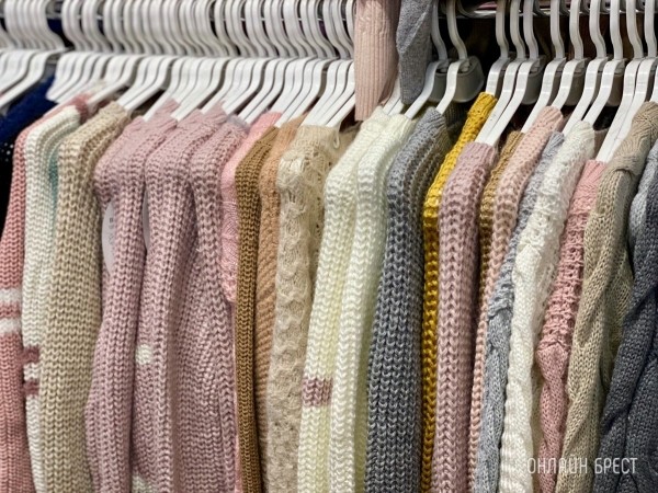 Магазины «Мегаполис» в Бресте объявляют о большом пополнении товара и скидке на теплую одежду и обувь Магазины «Мегаполис» в Бресте объявляют о большом пополнении товара и скидке на теплую одежду и обувь