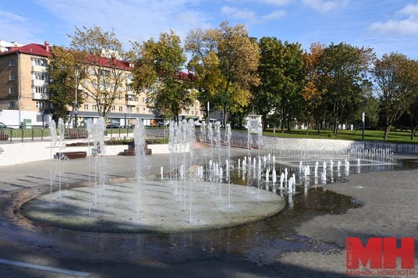 Когда построят детскую поликлинику на ул. Долгобродской, и как депутаты выполняют другие наказы избирателей