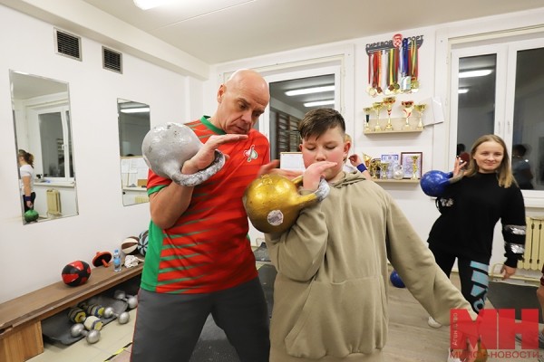 С 4 лет с гирей в руке. Рассказываем об уникальной спортивной секции С 4 лет с гирей в руке. Рассказываем об уникальной спортивной секции