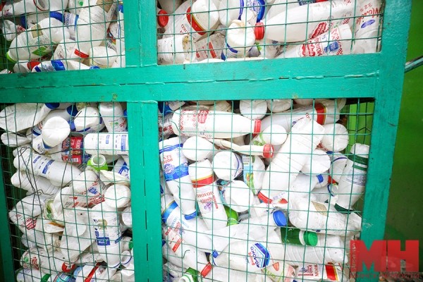 Вторая жизнь мусора. Посмотрели, как в Минске сортируют и перерабатывают отходы