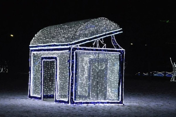 Новогодний Брест в фотографиях: как выглядит город перед праздниками