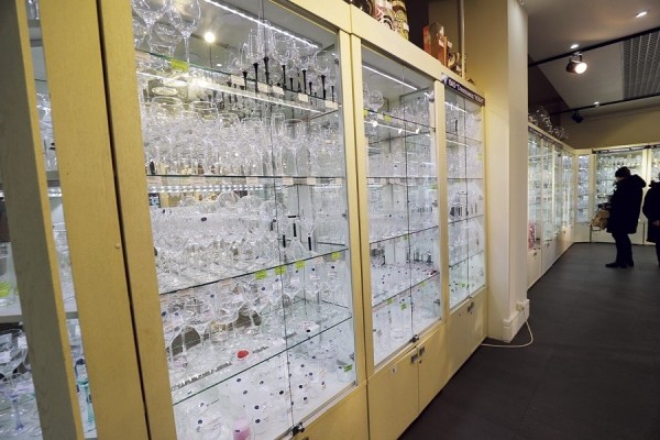 Хрустальный тигр – символ счастья. Какой еще подарок можно выбрать в фирменном магазине «Неман»*