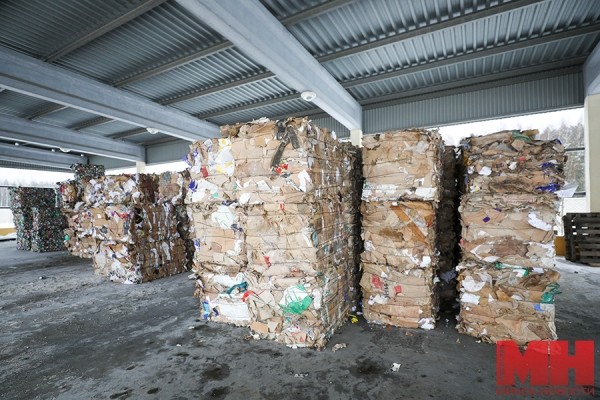 Вторая жизнь мусора. Посмотрели, как в Минске сортируют и перерабатывают отходы