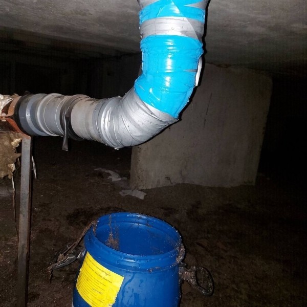 «Из розетки льется вода, а мне говорят: ждите утра». Белорус пережил жуткую ночь