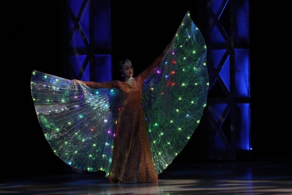 Новогодний бал проходит в Большом театре Беларуси