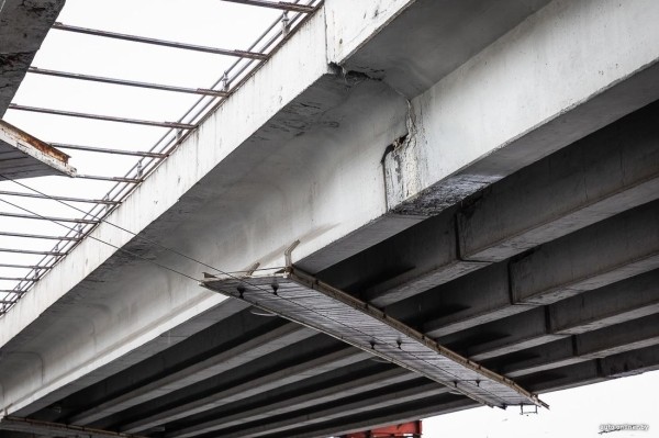Дорого и долго. Вспоминаем, когда мосты трескались и доставляли неудобства белорусам Дорого и долго. Вспоминаем, когда мосты трескались и доставляли неудобства белорусам