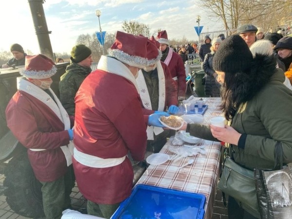 Заплыв моржей на Набережной Бреста. Посмотрите видео