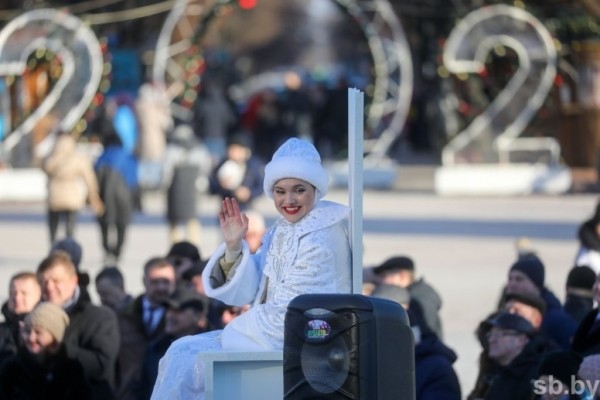 Большой фоторепортаж: брестский Рождественский парад