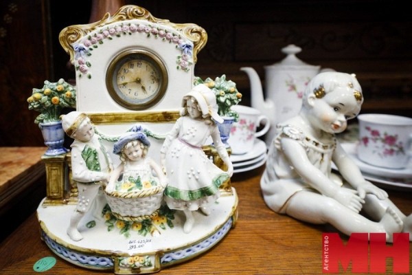 Есть даже 400-летние тарелки. Что продают в минском салоне антиквариата Есть даже 400-летние тарелки. Что продают в минском салоне антиквариата