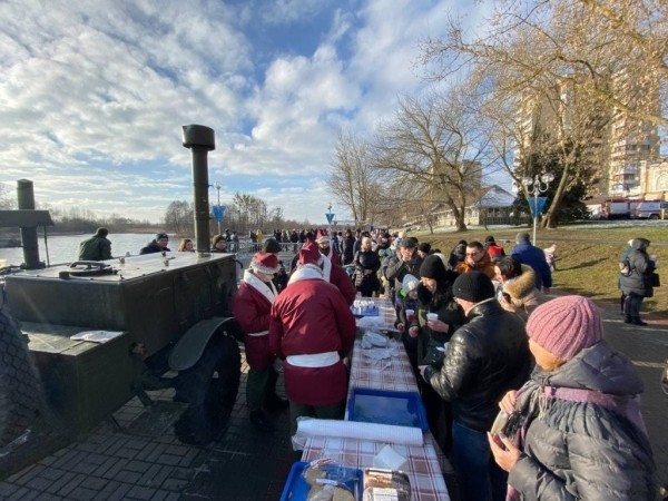 Заплыв моржей на Набережной Бреста. Посмотрите видео