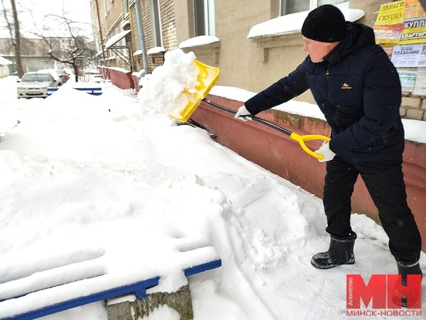 Минчане могут поучаствовать в расчистке парковочных мест и уборке дворов