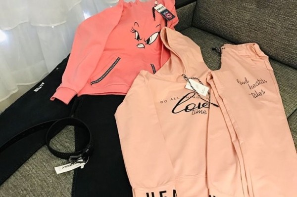 Дедушки Морозы из Кобрина исполнили долгожданные новогодние желания ребятишек приюта в агрогородке Оса Дедушки Морозы из Кобрина исполнили долгожданные новогодние желания ребятишек приюта в агрогородке Оса