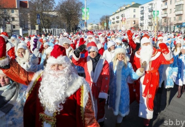 Большой фоторепортаж: брестский Рождественский парад