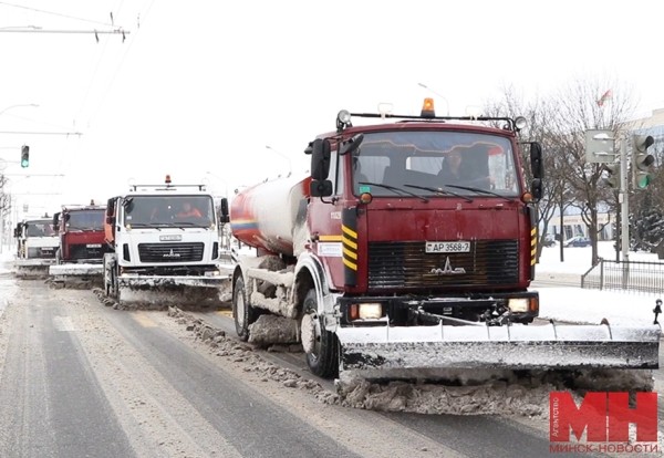 Дорожные службы столицы обеспечивают безопасность улиц в условиях снегопада Дорожные службы столицы обеспечивают безопасность улиц в условиях снегопада