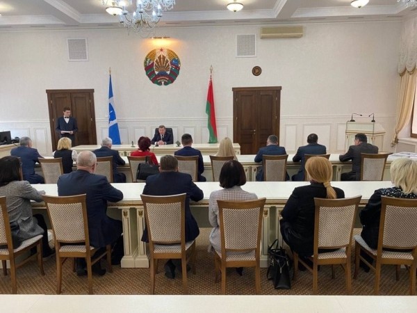 В Бресте наградили участников первого Брестского рождественского парада