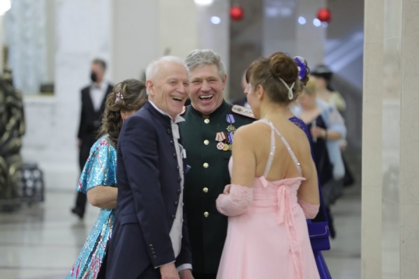 Новогодний бал проходит в Большом театре Беларуси