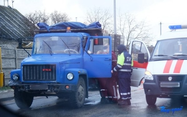 ДТП с участием грузовика и такси произошло в Барановичах