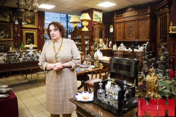Есть даже 400-летние тарелки. Что продают в минском салоне антиквариата Есть даже 400-летние тарелки. Что продают в минском салоне антиквариата
