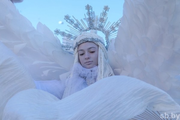 Большой фоторепортаж: брестский Рождественский парад