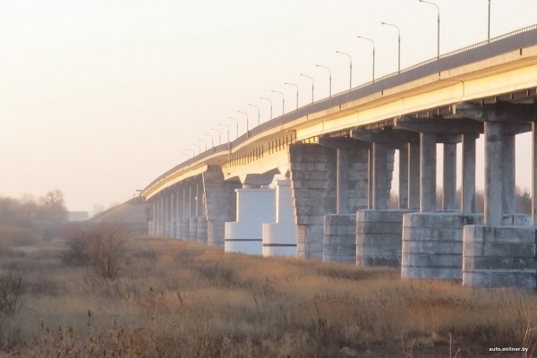 Дорого и долго. Вспоминаем, когда мосты трескались и доставляли неудобства белорусам Дорого и долго. Вспоминаем, когда мосты трескались и доставляли неудобства белорусам