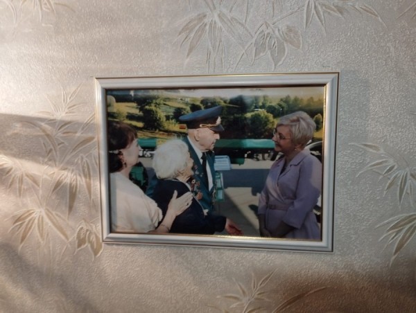 Восстанавливал страну из руин. В Первомайском районе поздравили с Днем защитников Отечества ветерана Василия Шишова