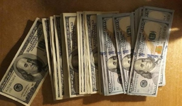 «Бизнесвумен» выманила более 1,6 млн рублей у граждан и жила на широкую ногу