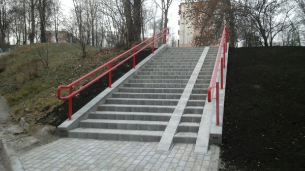 За 2021 г. в Минске отремонтировали около 500 уличных лестниц За 2021 г. в Минске отремонтировали около 500 уличных лестниц