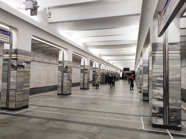 На некоторых станциях столичного метро обновили системы освещения. Где и что изменилось На некоторых станциях столичного метро обновили системы освещения. Где и что изменилось