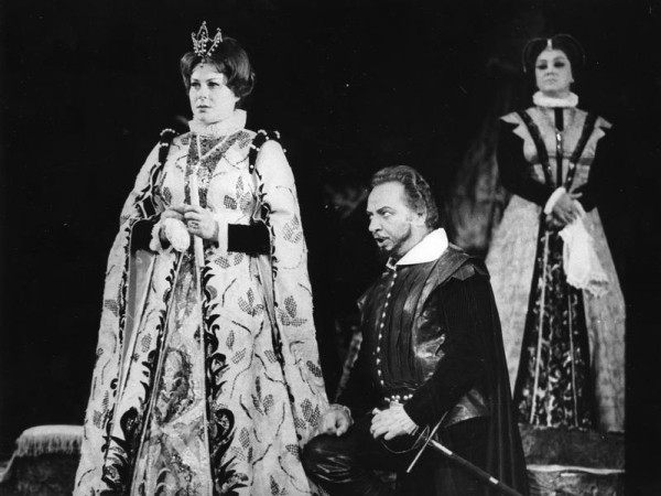 Обладательница голоса диапазона Марии Каллас и Монсеррат Кабалье. Надежда Губская отмечает 75-летие Обладательница голоса диапазона Марии Каллас и Монсеррат Кабалье. Надежда Губская отмечает 75-летие