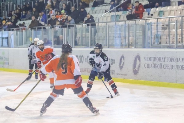 Команда Октябрьского района выиграла городской турнир «Золотая шайба» Команда Октябрьского района выиграла городской турнир «Золотая шайба»