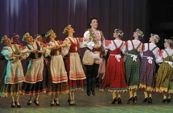 Хореографический ансамбль «Хорошки» 23 февраля выступит с большим сольным концертом Хореографический ансамбль «Хорошки» 23 февраля выступит с большим сольным концертом