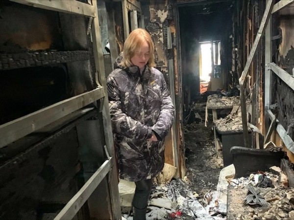 Тройная беда: женщина осталась без дома и мужа с больным малышом на руках Тройная беда: женщина осталась без дома и мужа с больным малышом на руках