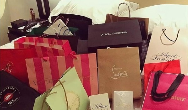 «Бизнесвумен» выманила более 1,6 млн рублей у граждан и жила на широкую ногу