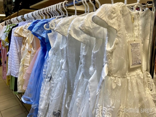 Брестчане, спешите за покупками! В большом магазине «МЕЧТА» новое поступление весенней одежды и обуви для всей семьи Брестчане, спешите за покупками! В большом магазине «МЕЧТА» новое поступление весенней одежды и обуви для всей семьи