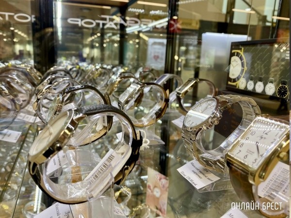 Подарок, который порадует каждую женщину. Большой выбор наручных часов по приятным ценам в магазине «Сей Час» в Бресте