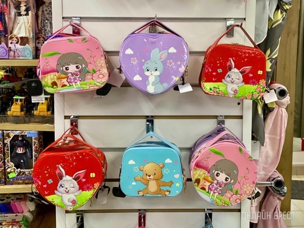 Брестчане, спешите за покупками! В большом магазине «МЕЧТА» новое поступление весенней одежды и обуви для всей семьи Брестчане, спешите за покупками! В большом магазине «МЕЧТА» новое поступление весенней одежды и обуви для всей семьи