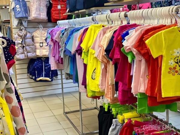 Брестчане, спешите за покупками! В большом магазине «МЕЧТА» новое поступление весенней одежды и обуви для всей семьи Брестчане, спешите за покупками! В большом магазине «МЕЧТА» новое поступление весенней одежды и обуви для всей семьи