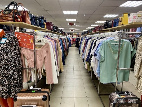Брестчане, спешите за покупками! В большом магазине «МЕЧТА» новое поступление весенней одежды и обуви для всей семьи Брестчане, спешите за покупками! В большом магазине «МЕЧТА» новое поступление весенней одежды и обуви для всей семьи