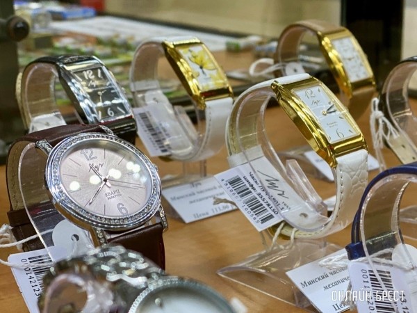 Подарок, который порадует каждую женщину. Большой выбор наручных часов по приятным ценам в магазине «Сей Час» в Бресте