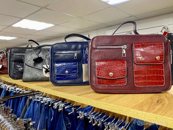 Брестчане, спешите за покупками! В большом магазине «МЕЧТА» новое поступление весенней одежды и обуви для всей семьи Брестчане, спешите за покупками! В большом магазине «МЕЧТА» новое поступление весенней одежды и обуви для всей семьи