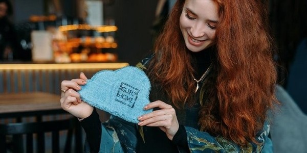 «Первый ковер продала за 260 рублей» – девушка посмотрела видео в интернете и начала делать ковры на заказ «Первый ковер продала за 260 рублей» – девушка посмотрела видео в интернете и начала делать ковры на заказ