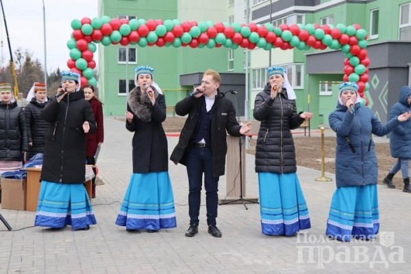 Первый многоэтажный дом жилого комплекса «Весенний» торжественно открыли в Галево (Брестская область)