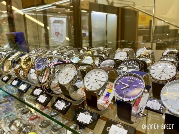 Подарок, который порадует каждую женщину. Большой выбор наручных часов по приятным ценам в магазине «Сей Час» в Бресте