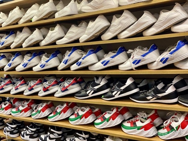 Брестчане, спешите за покупками! В большом магазине «МЕЧТА» новое поступление весенней одежды и обуви для всей семьи Брестчане, спешите за покупками! В большом магазине «МЕЧТА» новое поступление весенней одежды и обуви для всей семьи