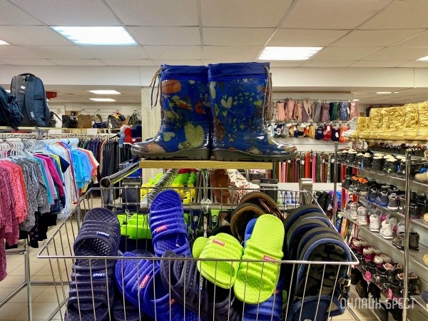 Брестчане, спешите за покупками! В большом магазине «МЕЧТА» новое поступление весенней одежды и обуви для всей семьи Брестчане, спешите за покупками! В большом магазине «МЕЧТА» новое поступление весенней одежды и обуви для всей семьи