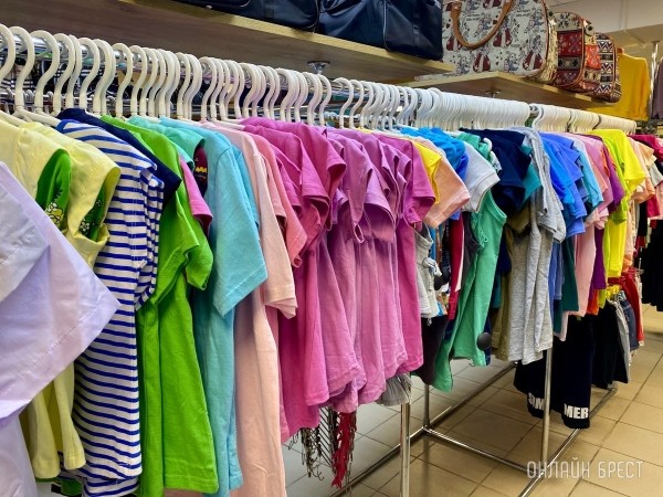 Брестчане, спешите за покупками! В большом магазине «МЕЧТА» новое поступление весенней одежды и обуви для всей семьи Брестчане, спешите за покупками! В большом магазине «МЕЧТА» новое поступление весенней одежды и обуви для всей семьи