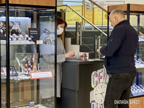 Подарок, который порадует каждую женщину. Большой выбор наручных часов по приятным ценам в магазине «Сей Час» в Бресте